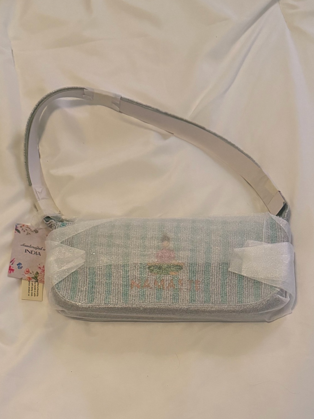 Beaded Yoga Pose Shoulder Bag - White with Mint Stripes - Picture 6 of 7